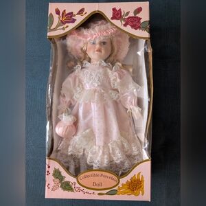 NIB Vintage Kingstate The Doll Crafter Porcelain Alice Blonde Doll Lace Dress